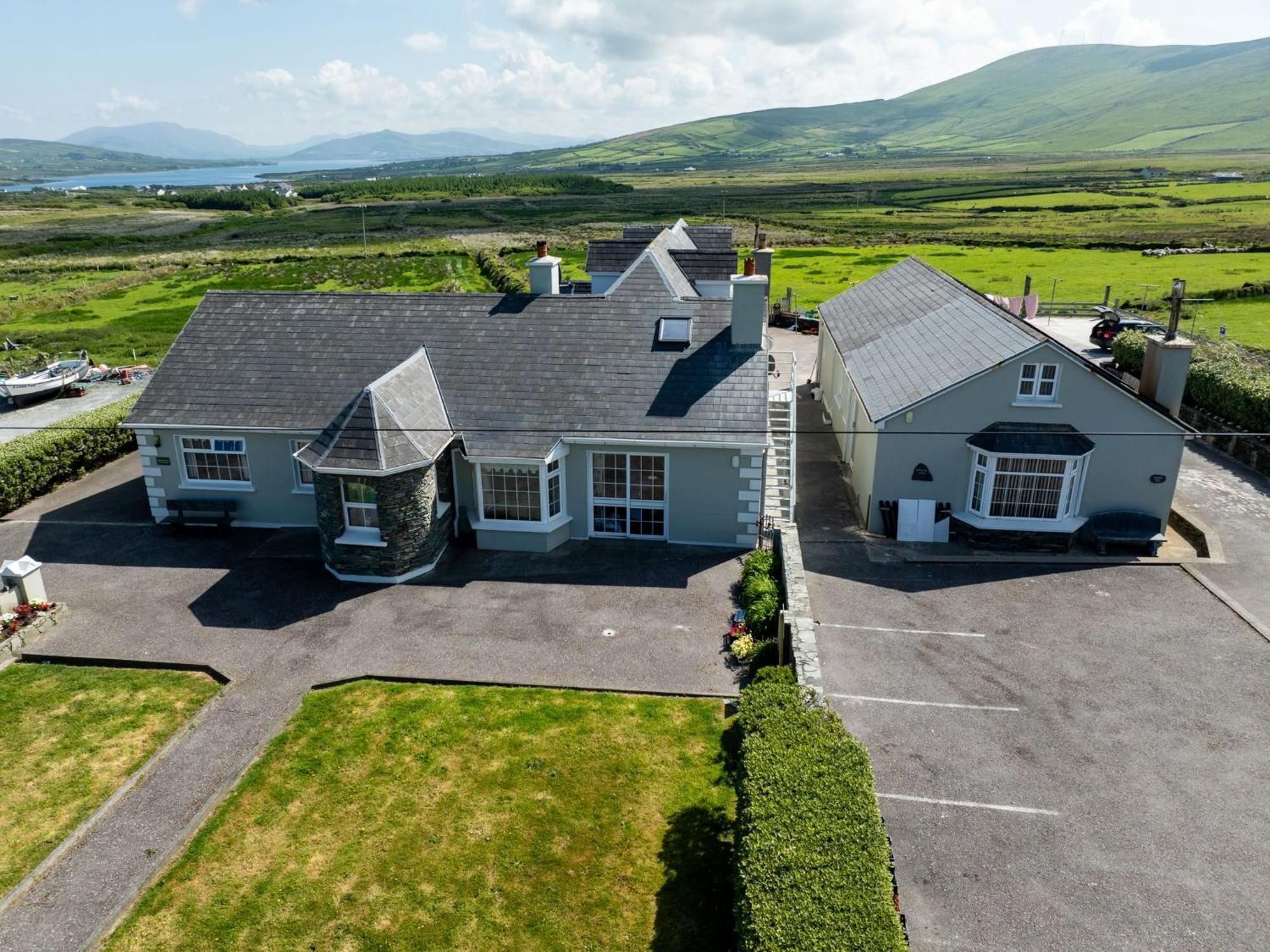 Skellig View Sunset Cliffs View Apartment Portmagee Exterior foto